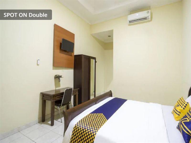 Super Oyo 3978 Hotel Danau Indah Μπεκάσι Εξωτερικό φωτογραφία